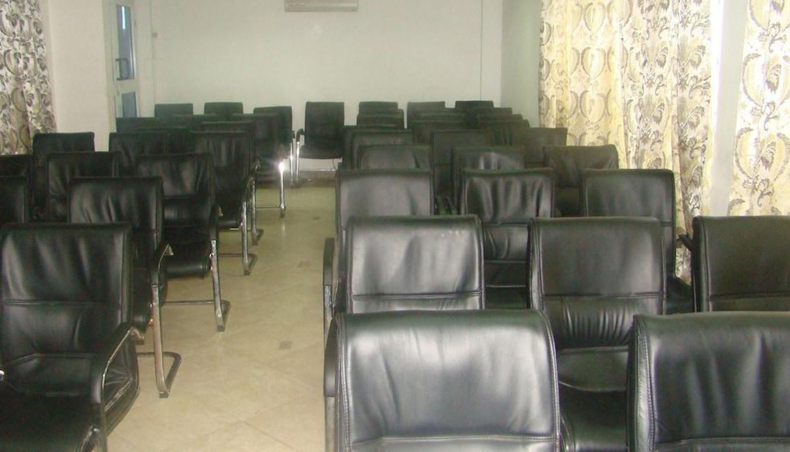Meeting room - Grand View Hotel