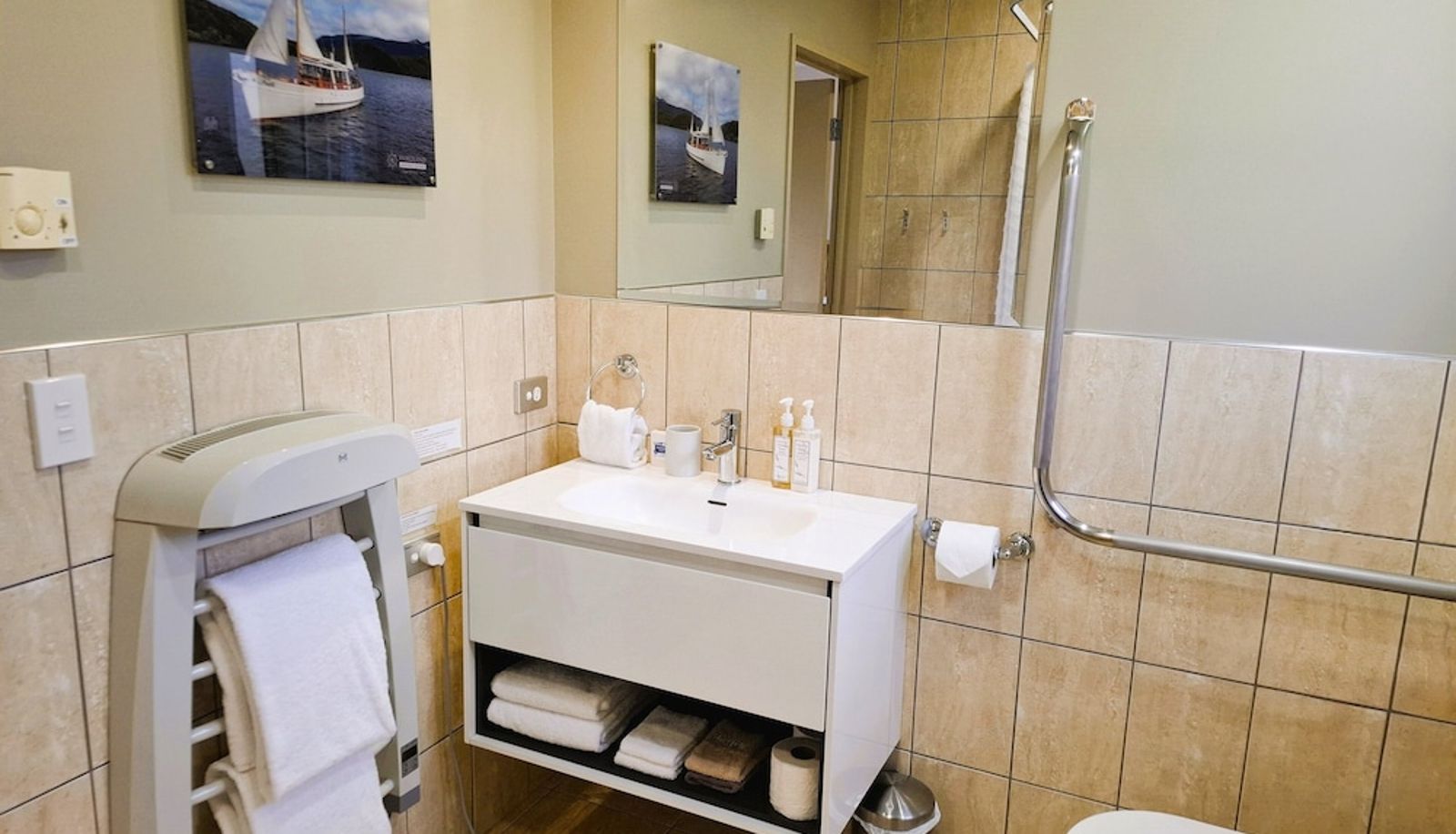 Apartment - Blue Ridge Studios and Bed & Breakfast