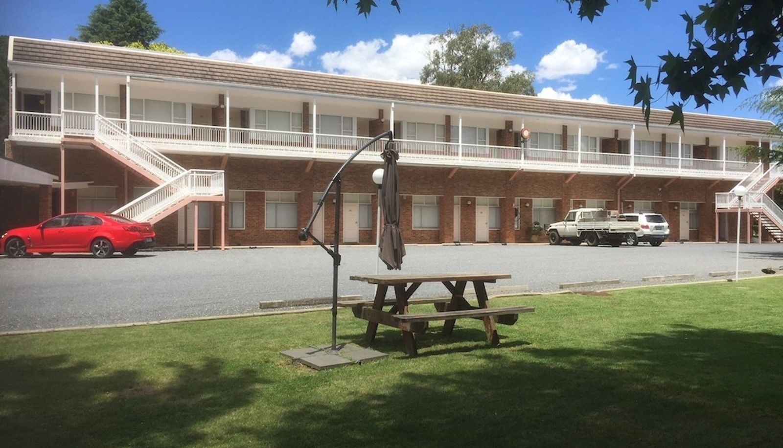 Garten - Oxley Motel