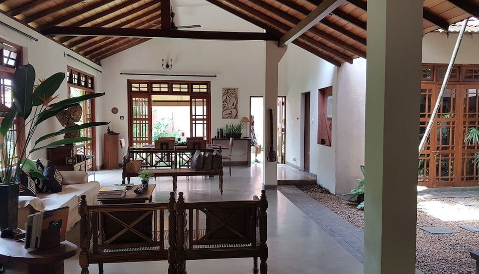 Hal - Highbury Colombo