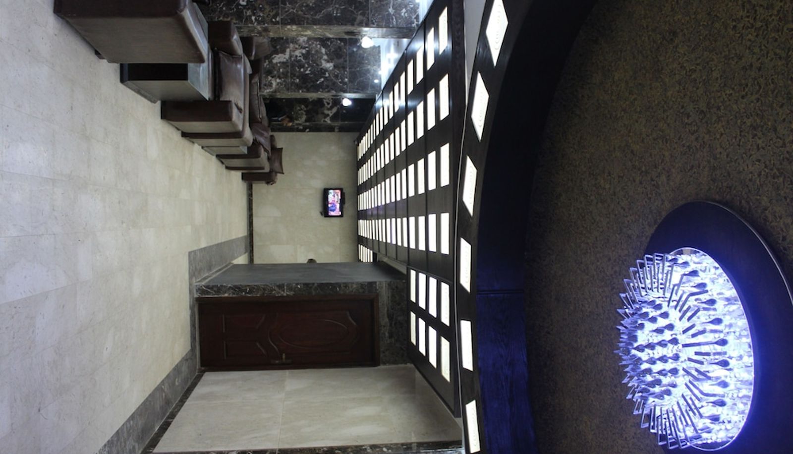 Sala - Heliopolis Rock Residence