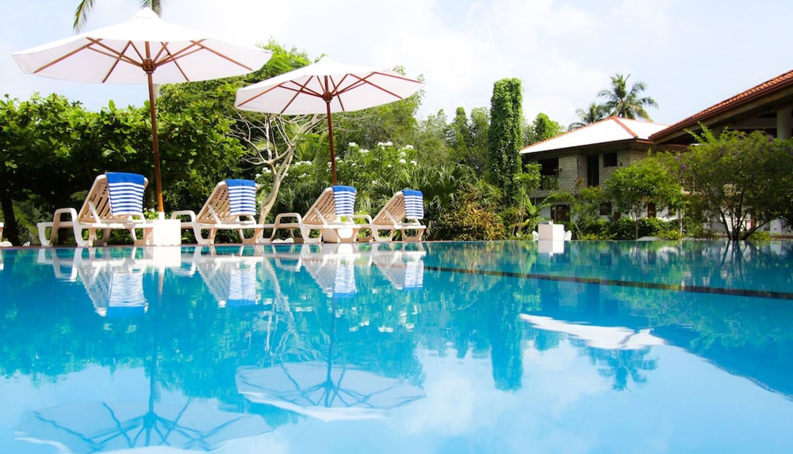 Basen - Waterside Bentota