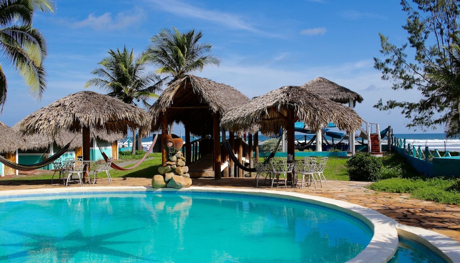 Pool - Azul Surf Club