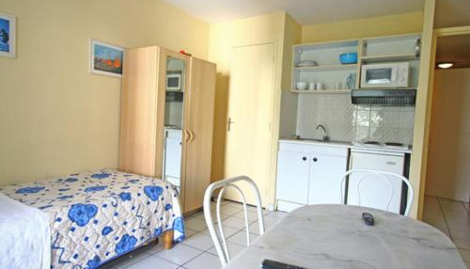 Apartment - Hotel Les Manguiers Jardin de l'Etat Centre Ville Parking Gratuit Canal Sat
