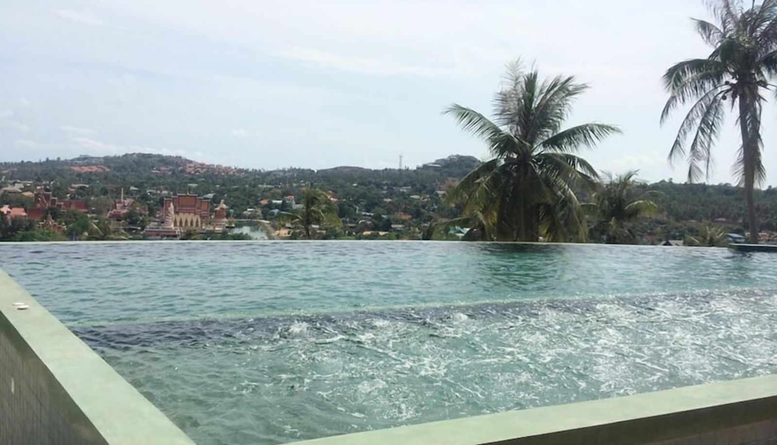 Piscina - The Bay Koh Samui
