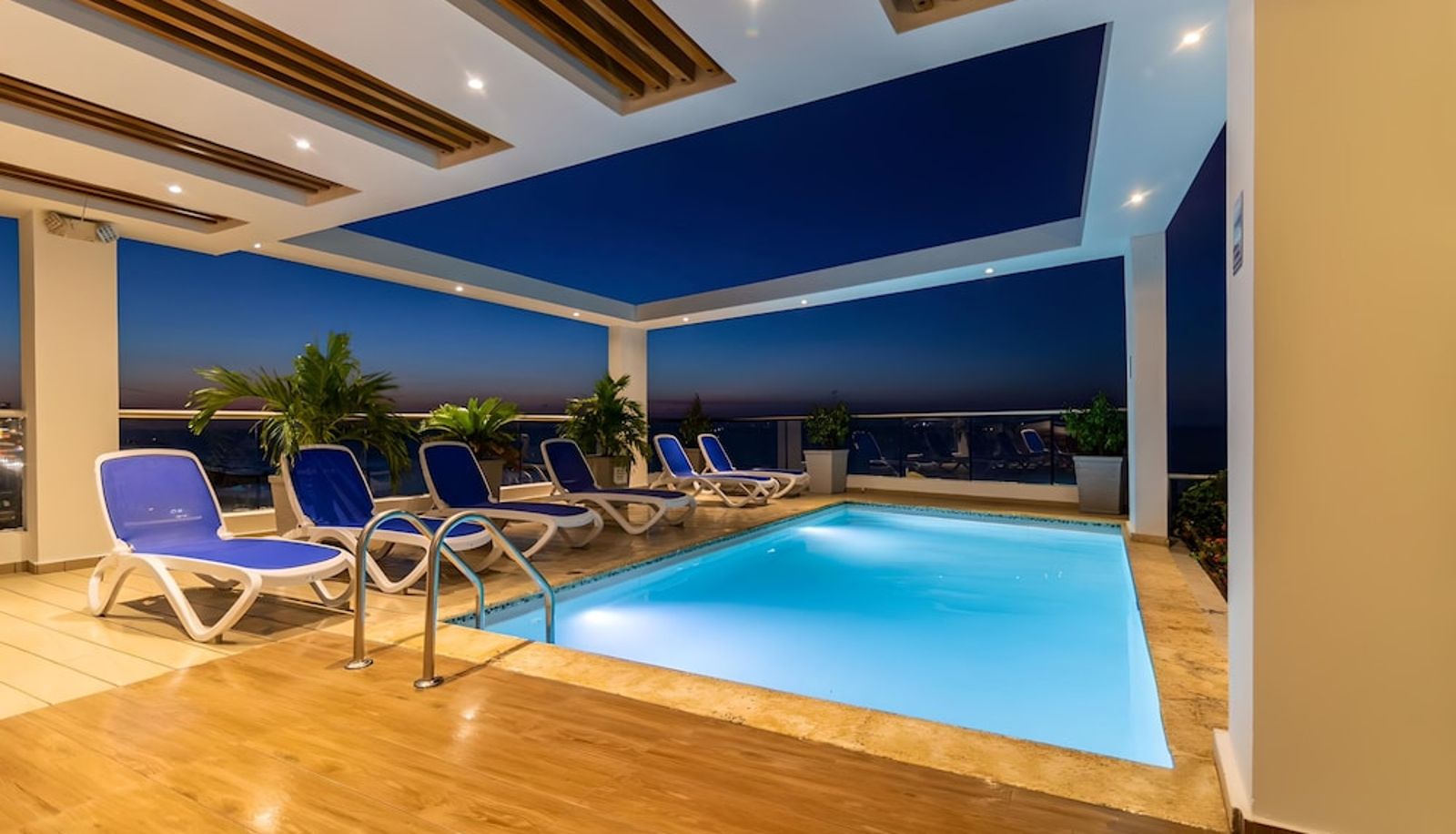 Pool - Hotel Summer Frente Al Mar