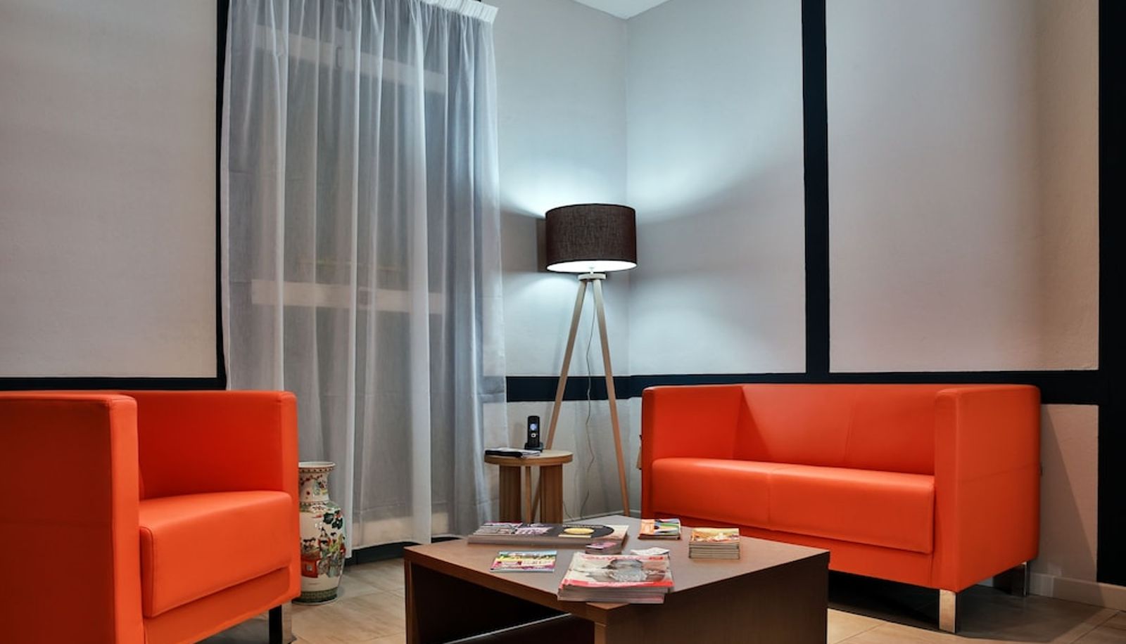 Lobby - Eclipse La Belle Etoile