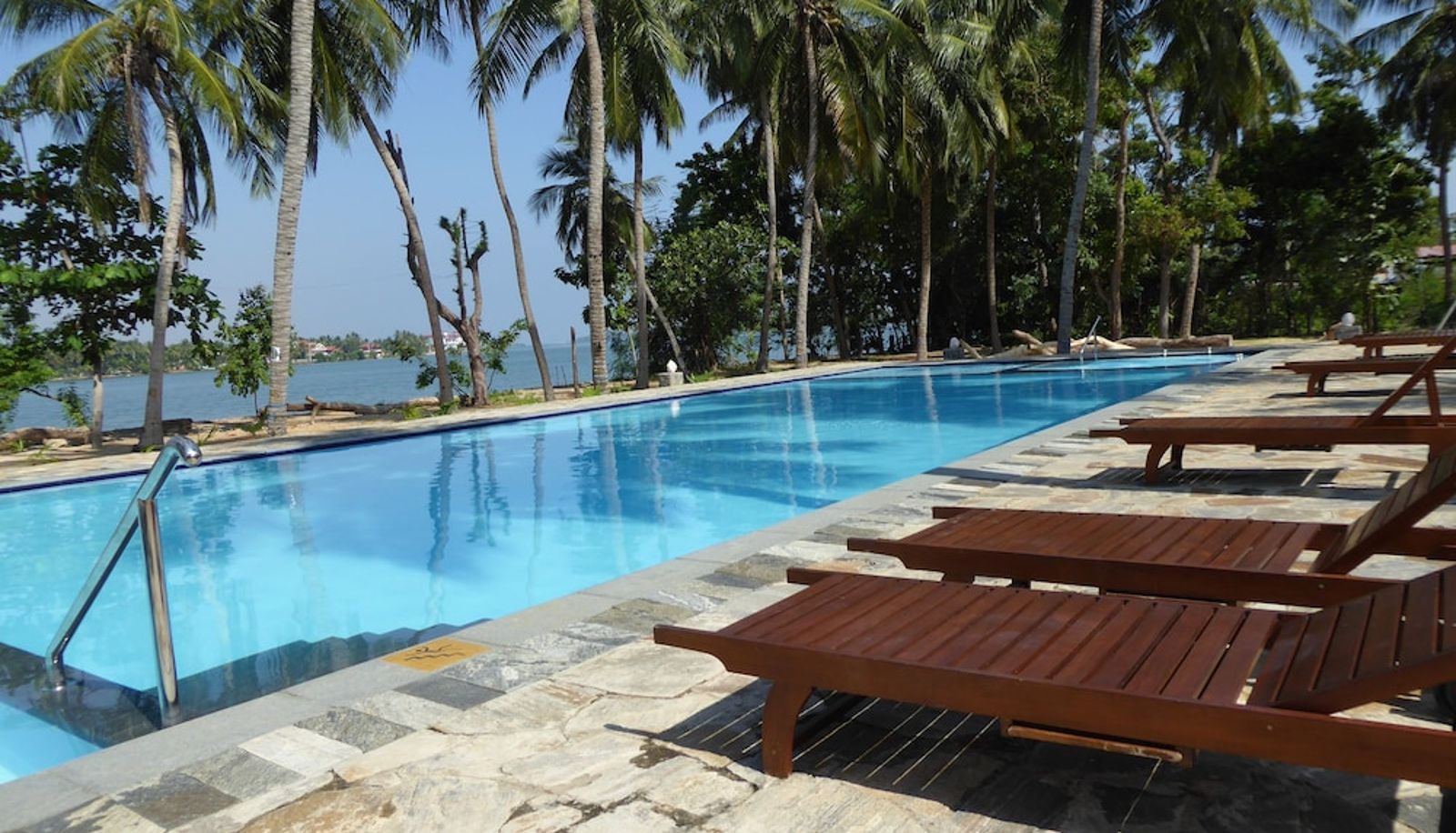Pool - Riviera Resort