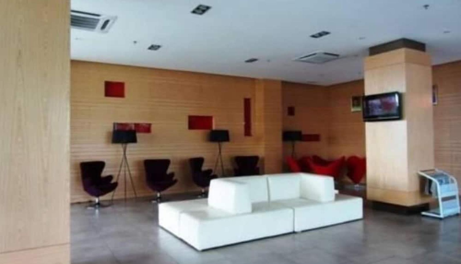 Hall - Grand Court Hotel