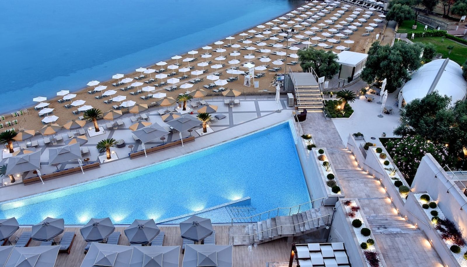 Pool - Maestral Resort & Casino