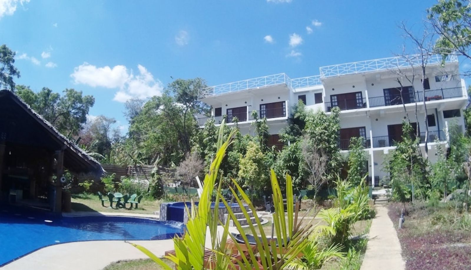Zwembad - Sundaras Resort & Spa