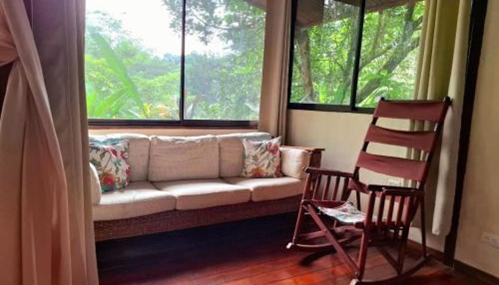 Kamer - Eden Atenas Costa Rica