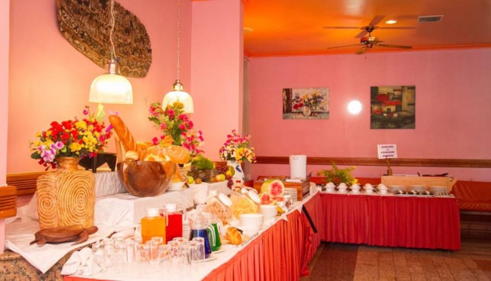 Restaurant - The Hideaway Hotel