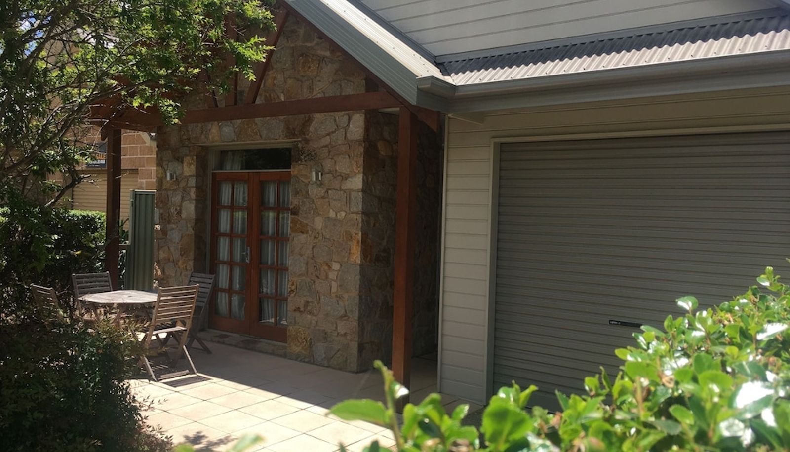 Terrace - Rotary Drive Abalina Cottages