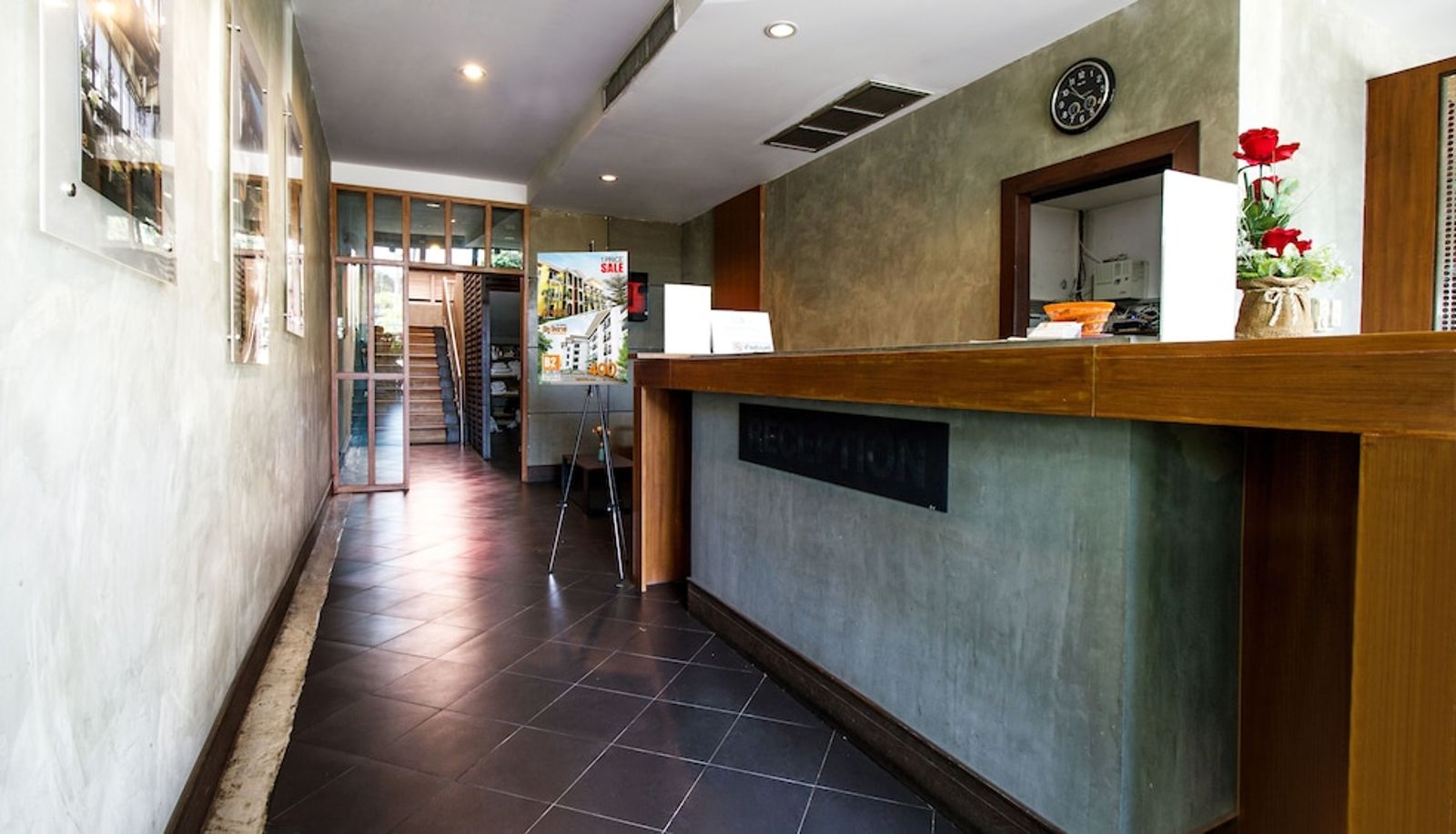 Recepcja - B2 Airport Boutique & Budget Hotel
