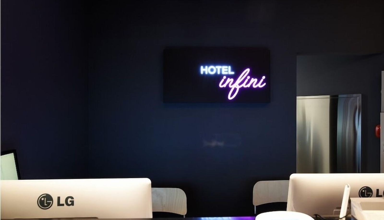 Réception - Hotel Infini