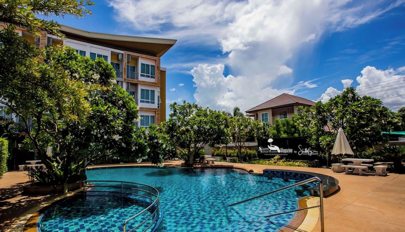 Piscine - Nano Place Hotel
