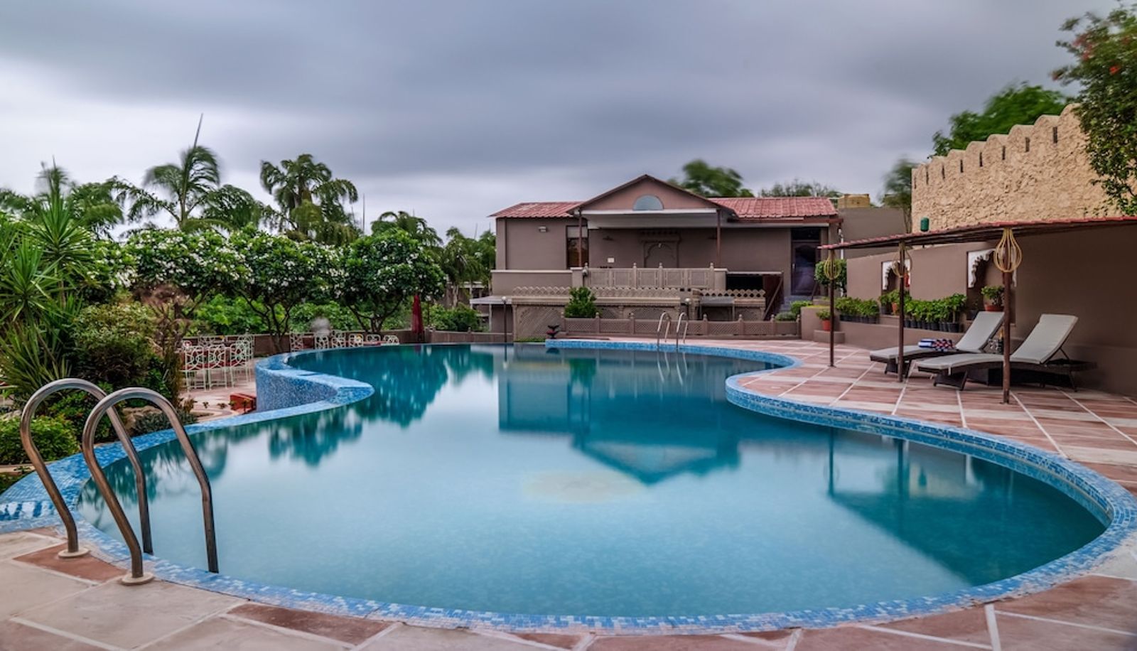 Pool - Mulberry Araliayas Resort & Spa