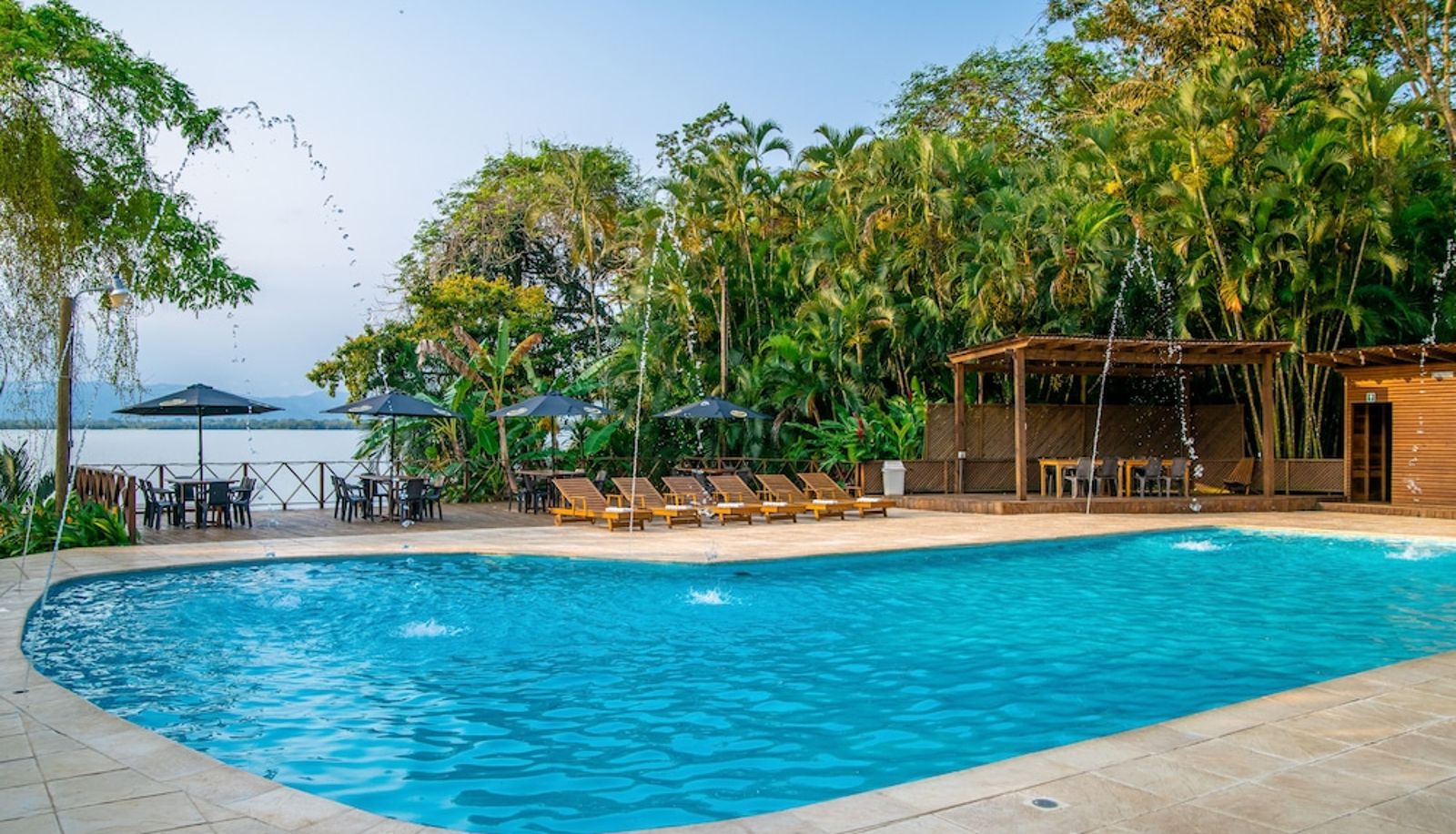 Zwembad - Banana Palms Hotel