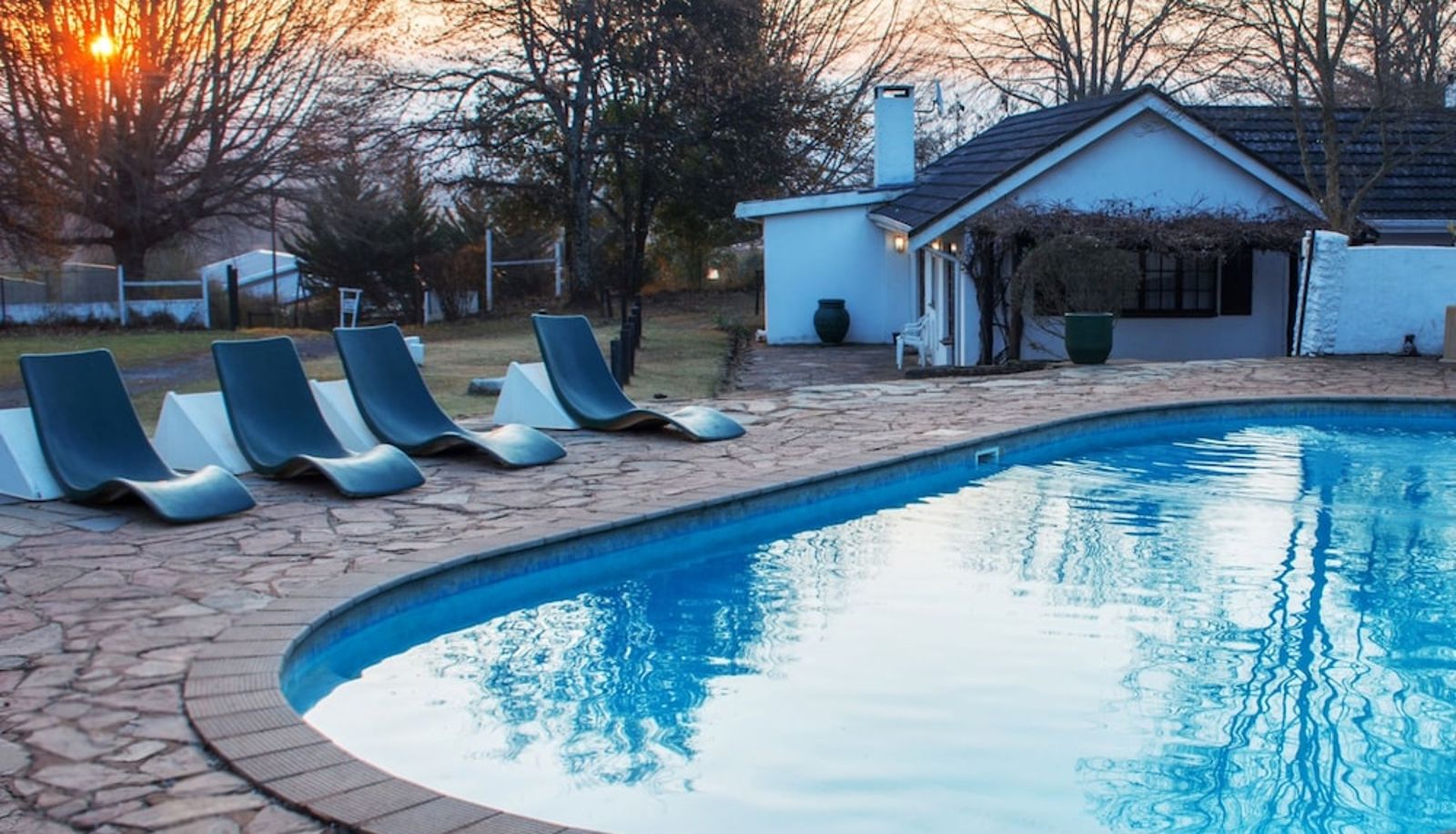 Pool - Himeville Arms