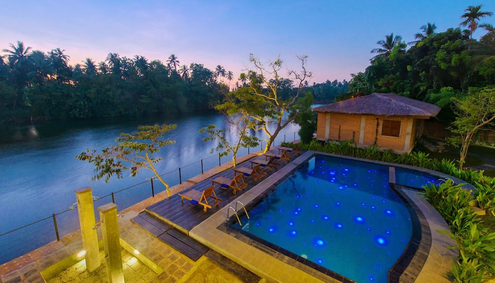 Pool - Karunakarala Ayurveda Resort