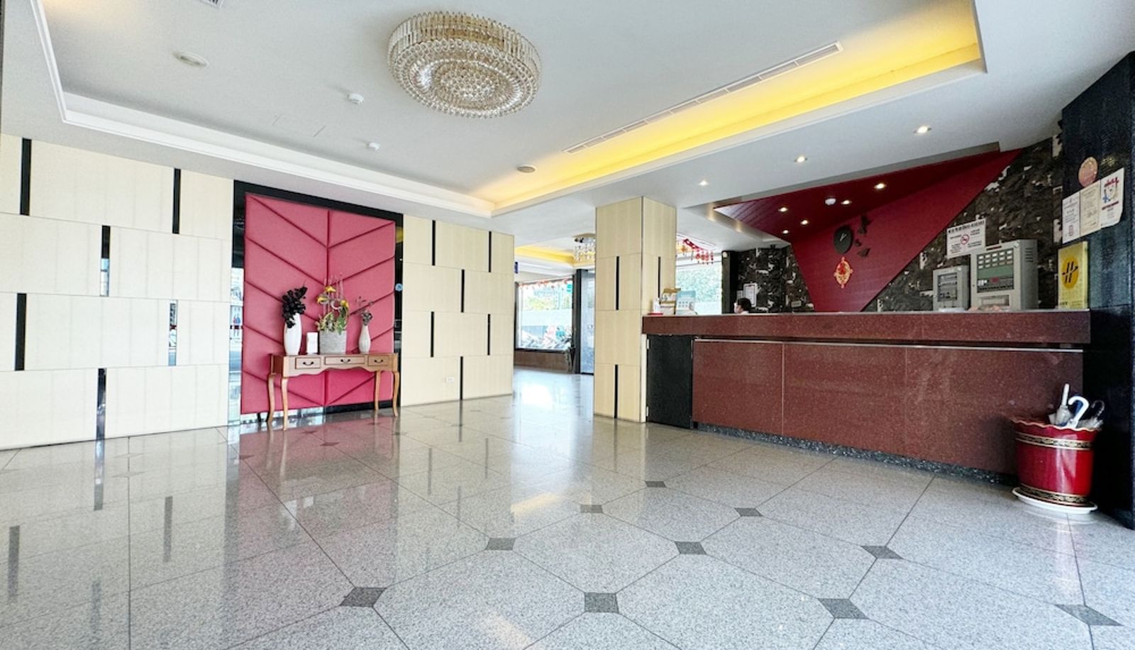 Reception - Ai Lai Fashion Hotel