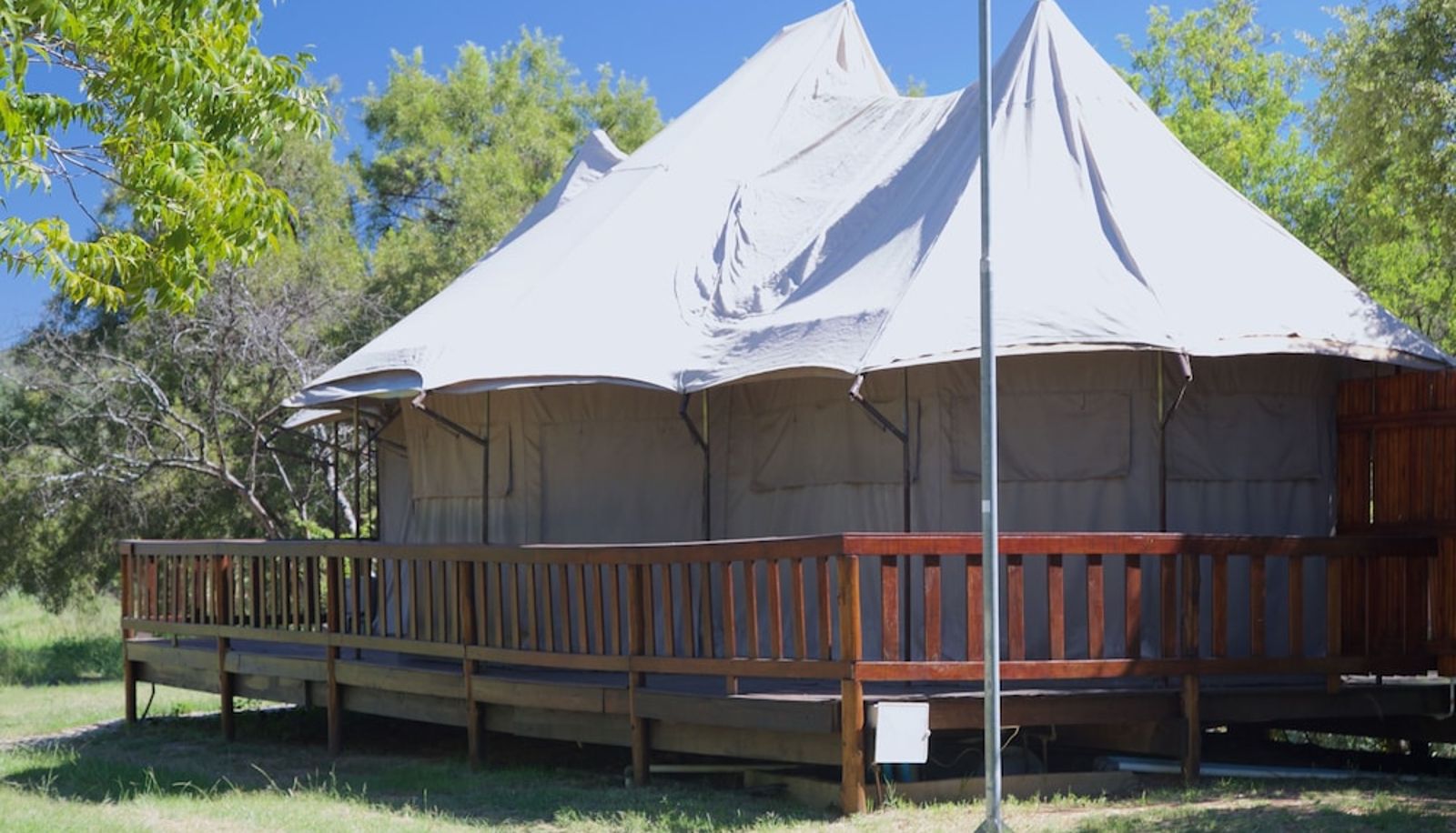 Info - Leeuwenhof Country Lodge & Garden Spa