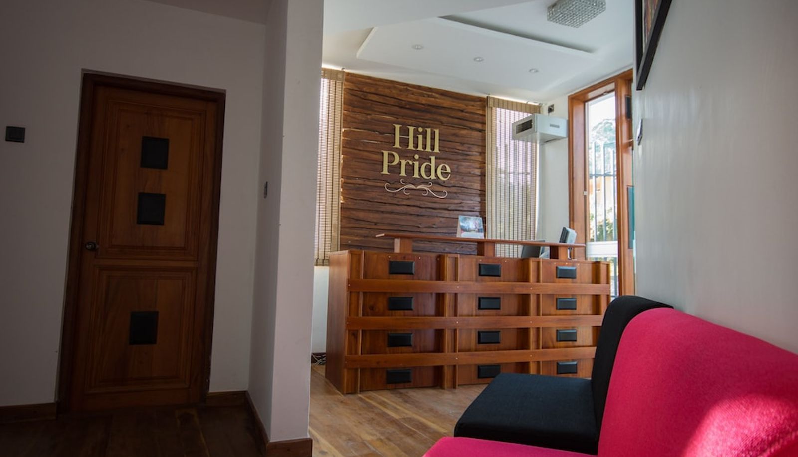 Receptie - Hill Pride City Hotel