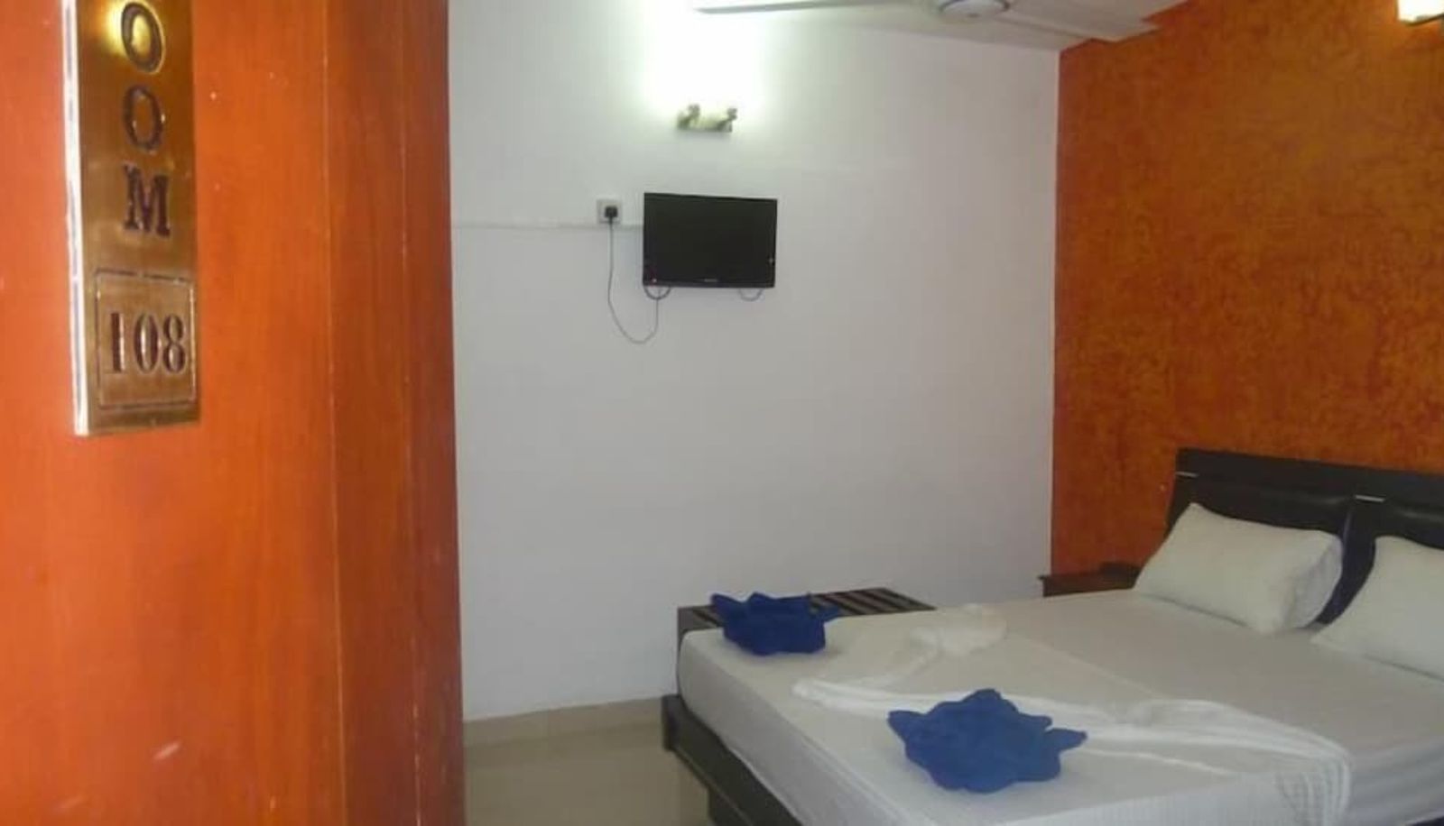 Standardzimmer - Grand Crown Hotel