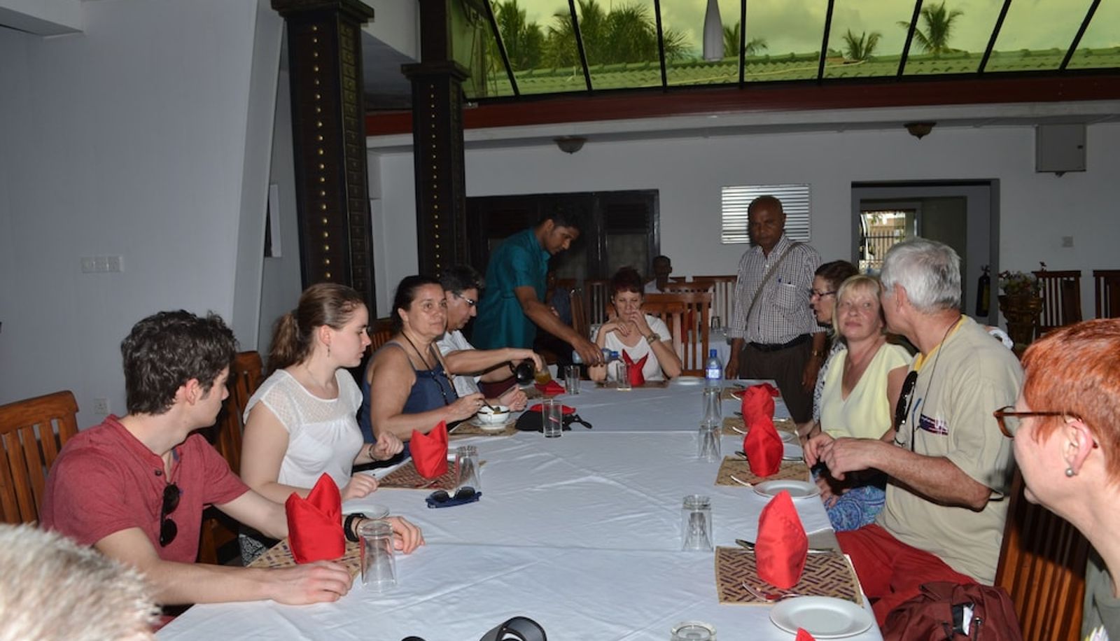 Restaurant - Grand Crown Hotel