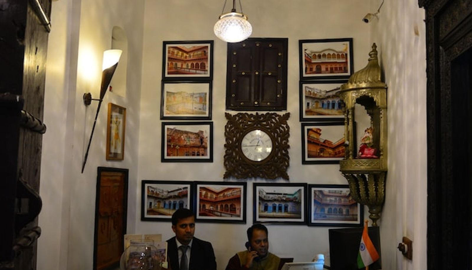 Rezeption - Haveli Dharampura & Golden Haveli- UNESCO awarded Boutique Heritage Hotel