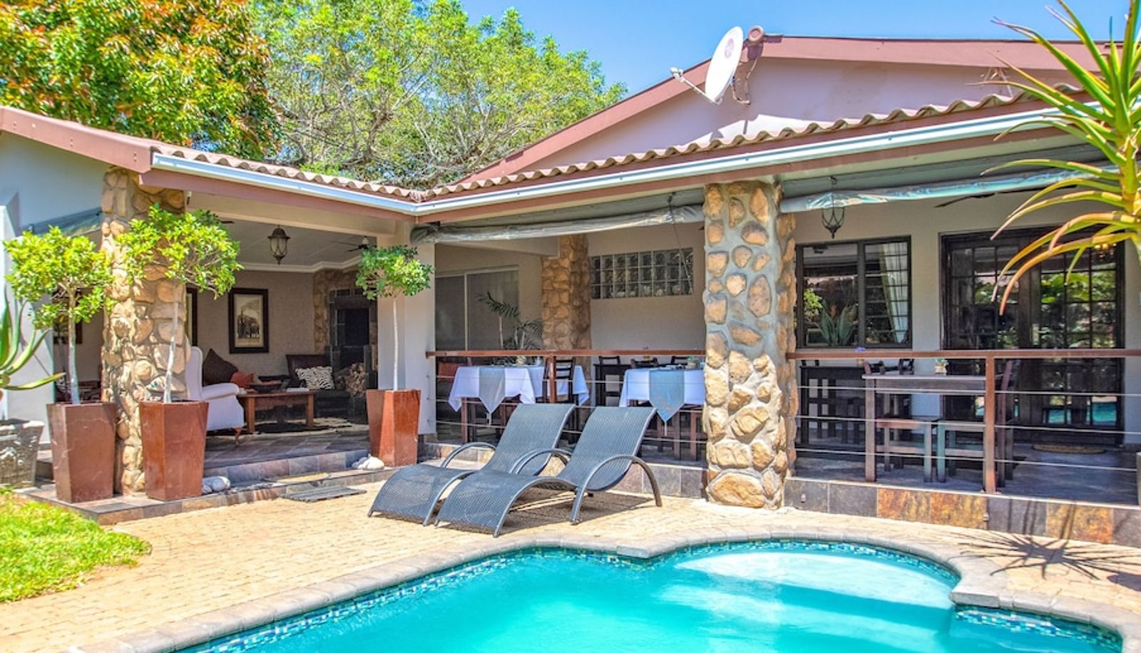 Pool - At Heritage House