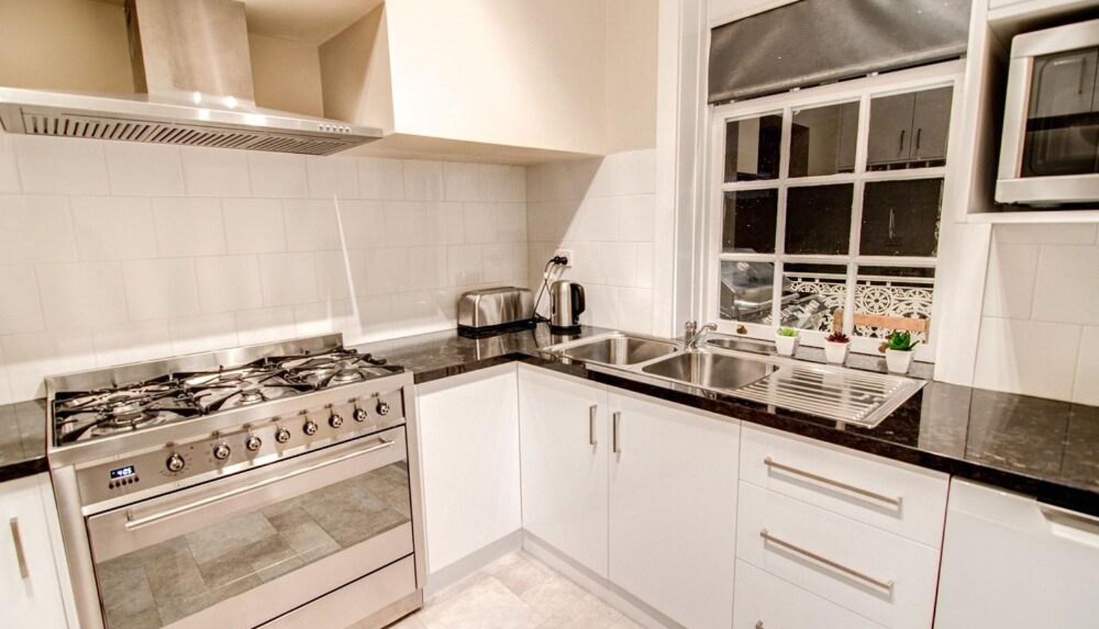 Apartment - Ashcroft Apartments