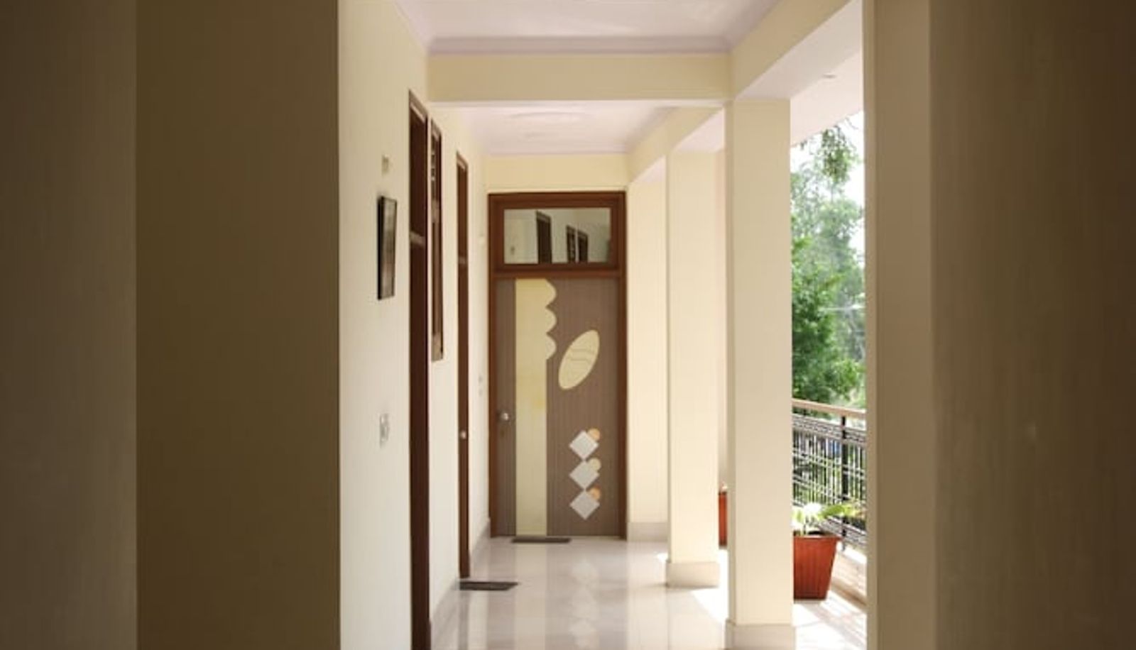 Hall - Hotel Inderlok