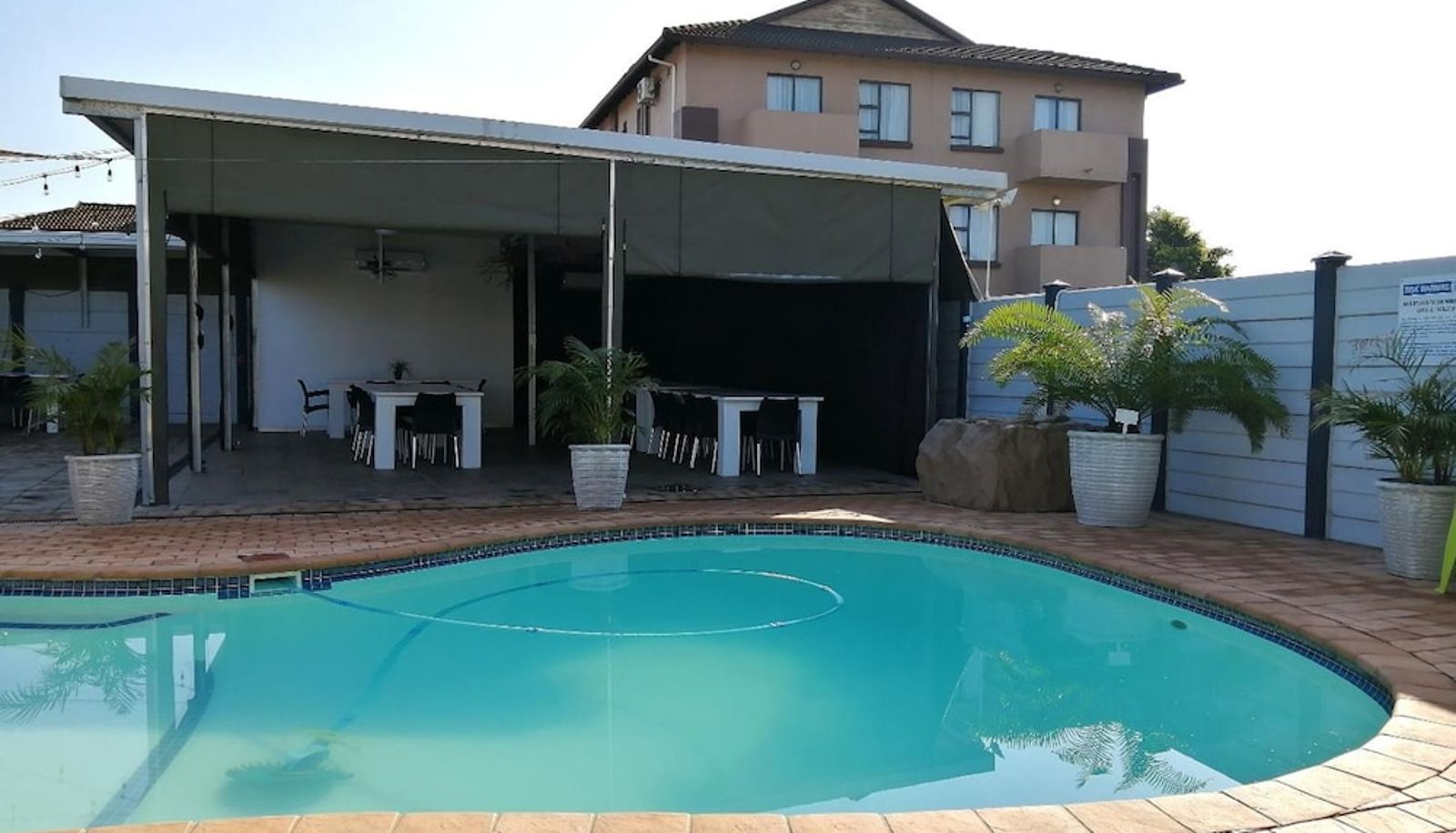 Pool - Seagull Lodge