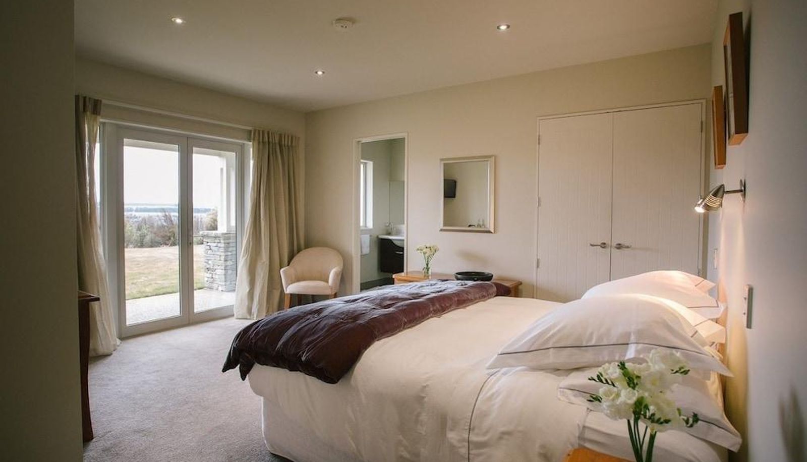 Standardzimmer - Riverview Terrace