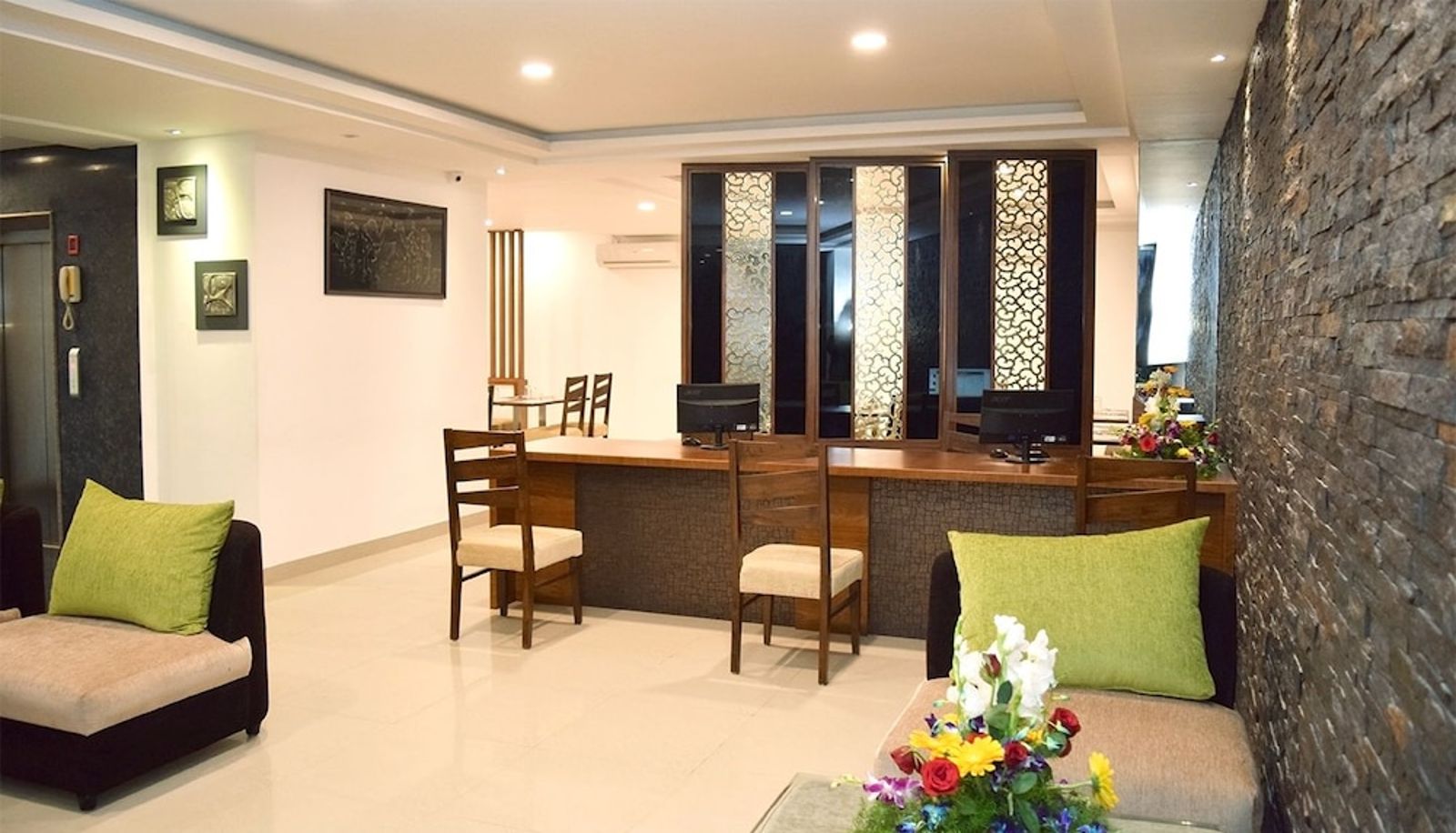 Recepcja - The Verda Prakyathi
