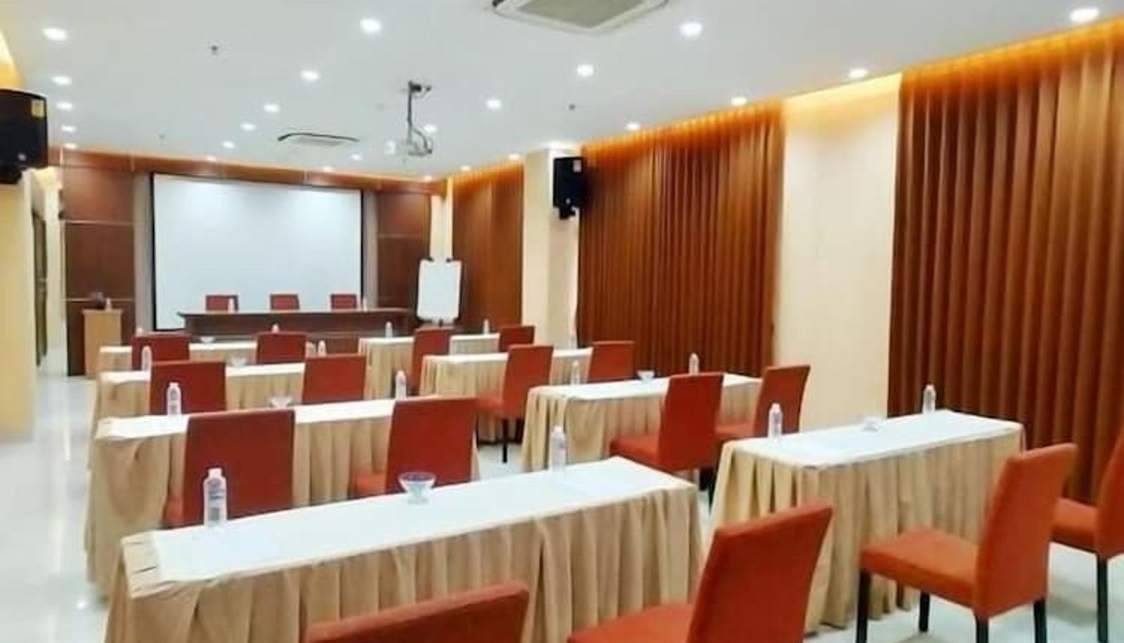 Sala riunioni - Ruby Hotel Syariah
