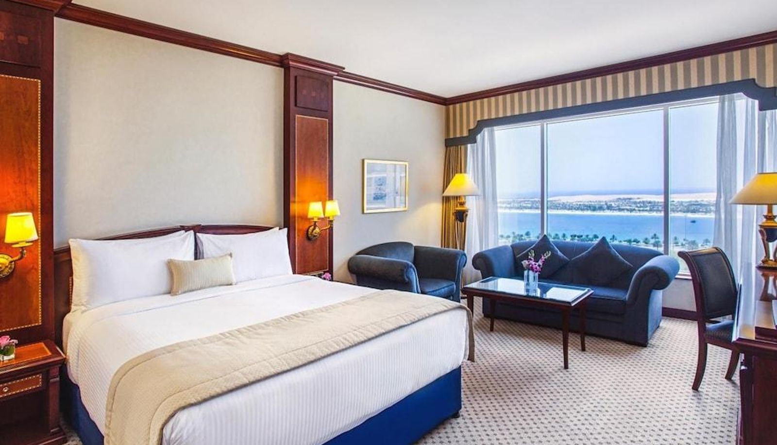 Habitación estándar - Corniche Hotel Abu Dhabi
