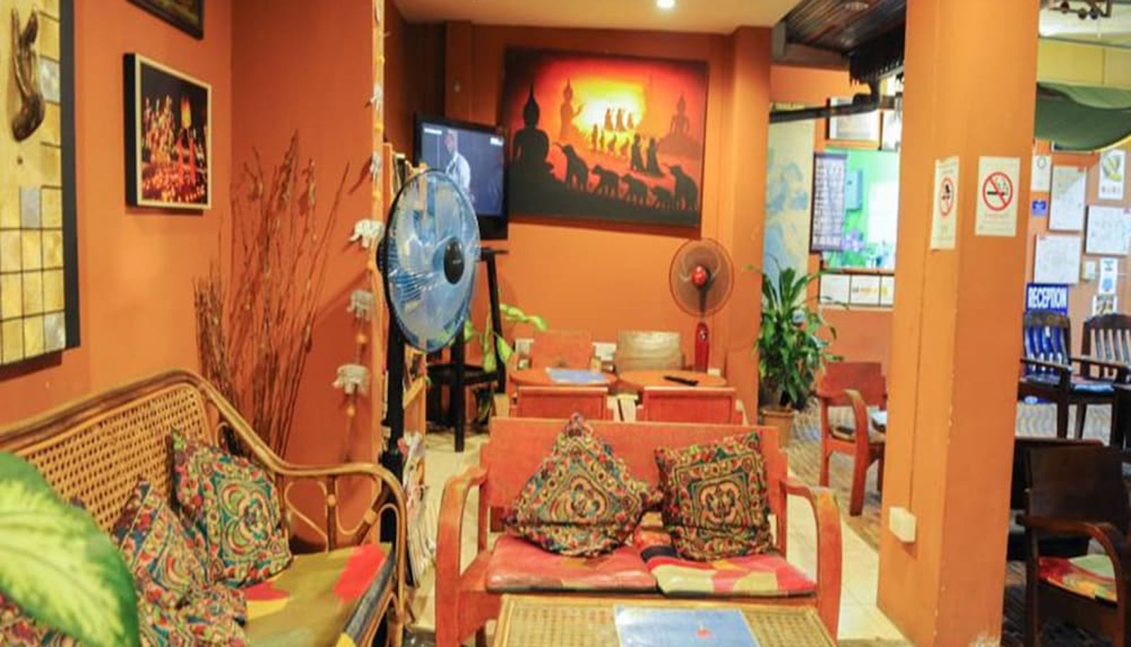 Salón - All In 1 Guesthouse Chiang Mai