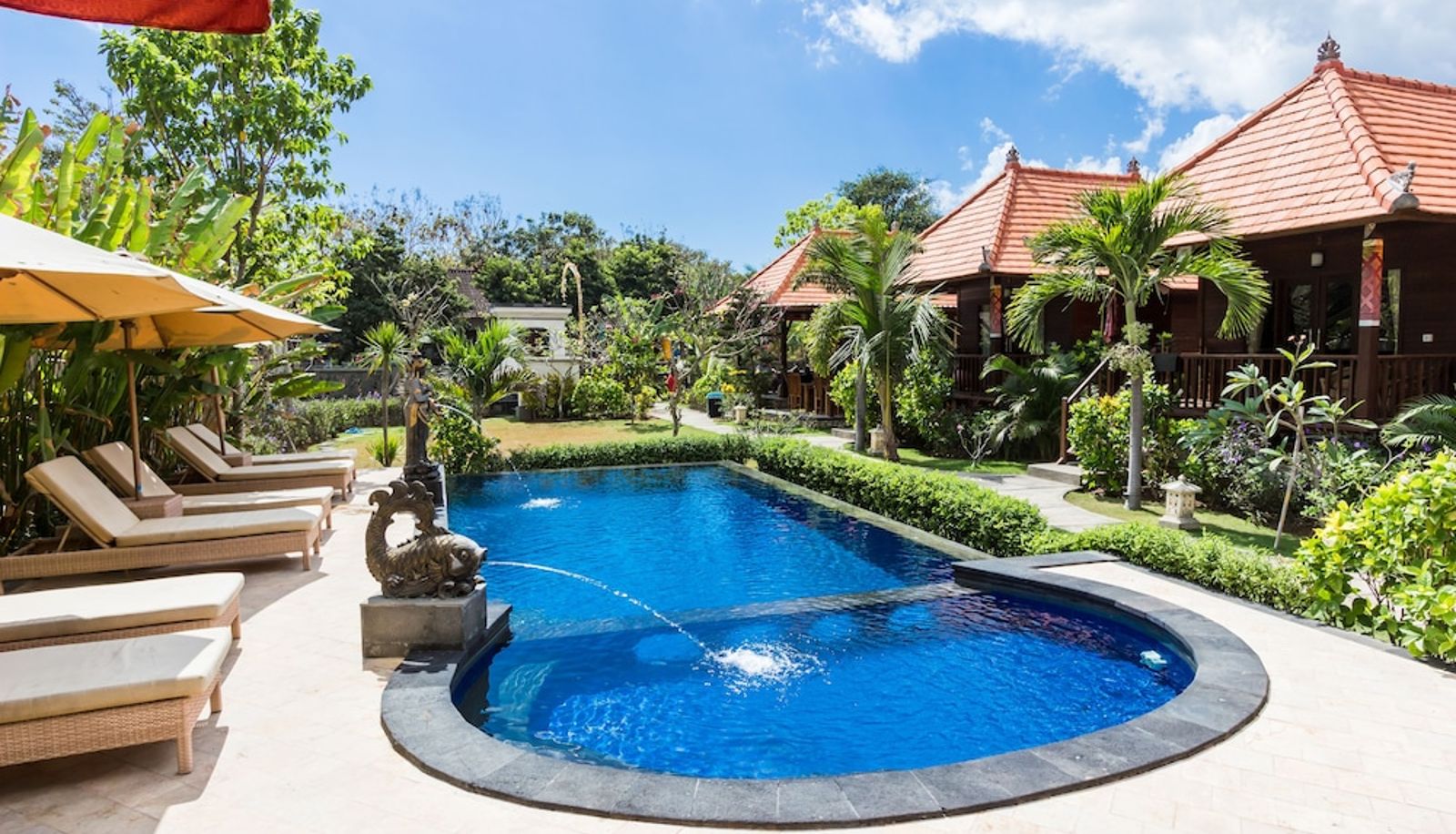 Pool - Dream Beach Cottages