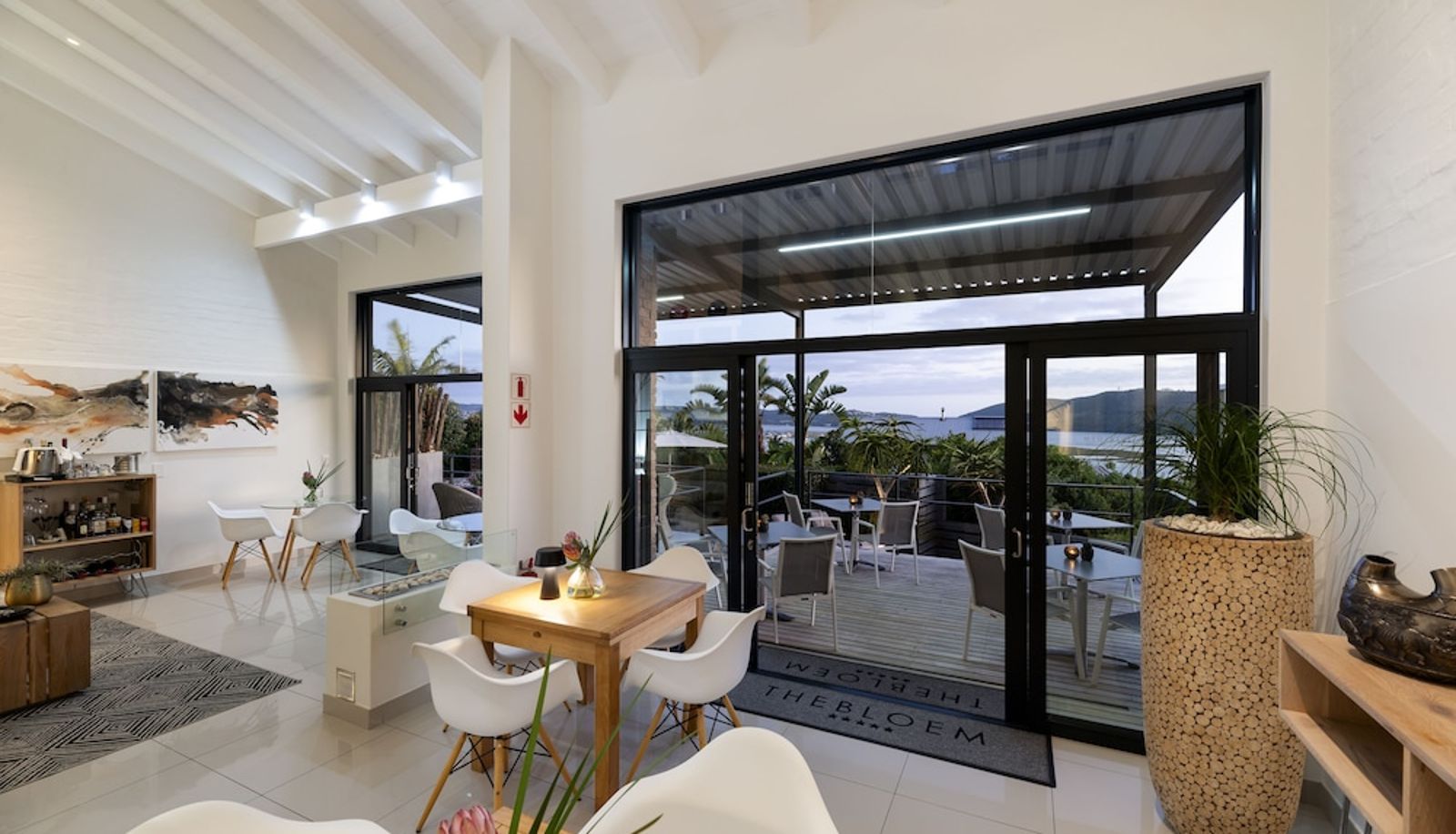 Recepción - THEBLOEM Guest Suites by Knysna Paradise Collection