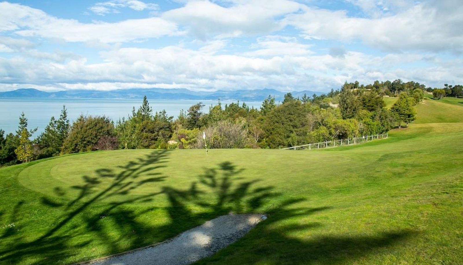 Campo da golf - Plum Tree House and Quince Cottage