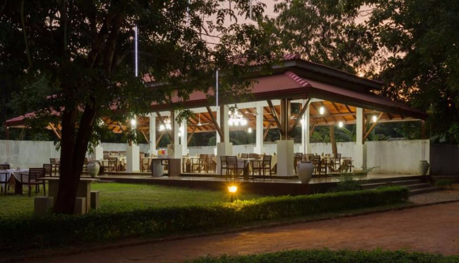 Restauracja - Chenra Hotel