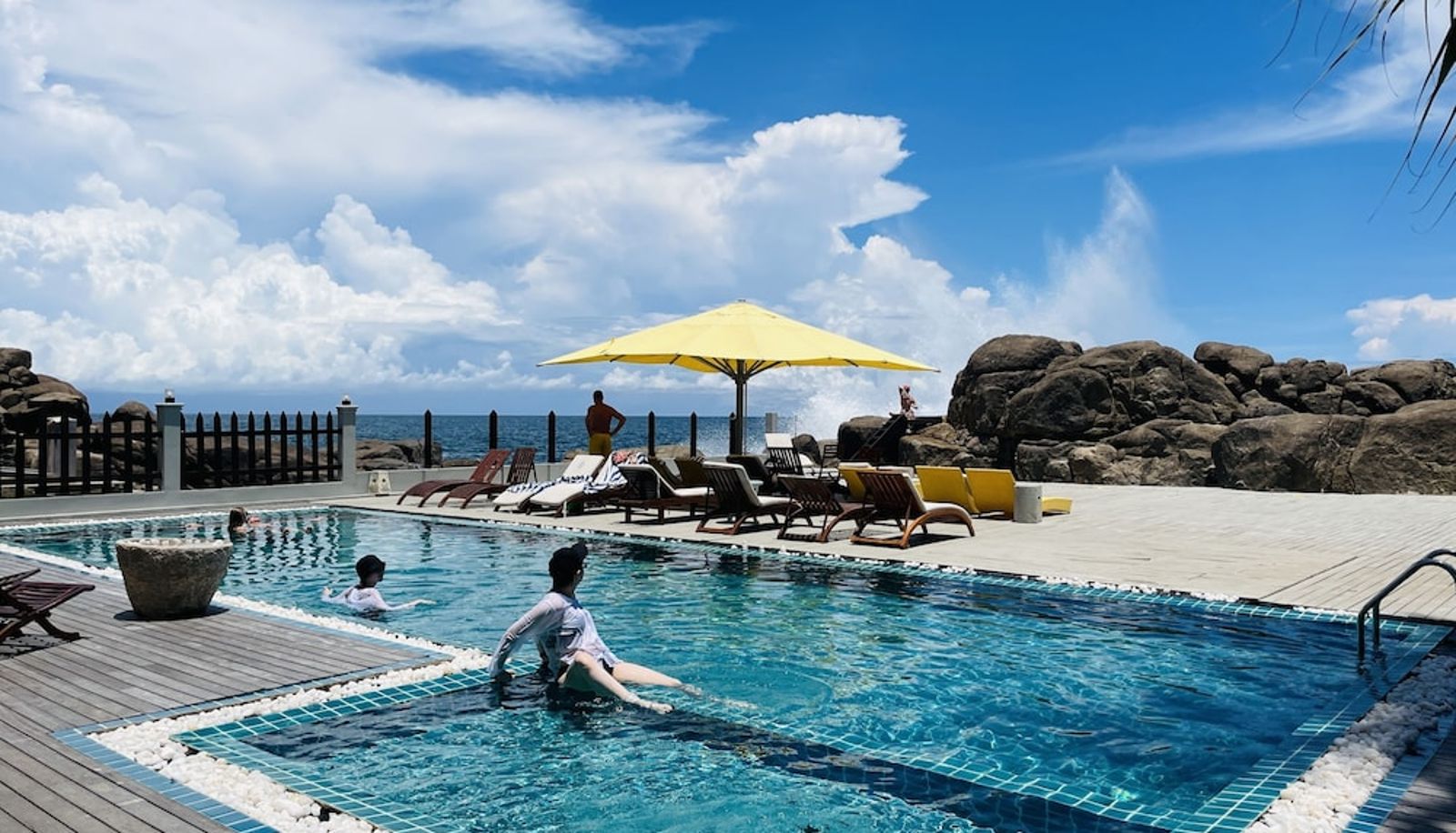 Piscina - Thaproban Pavilion Resort & Spa