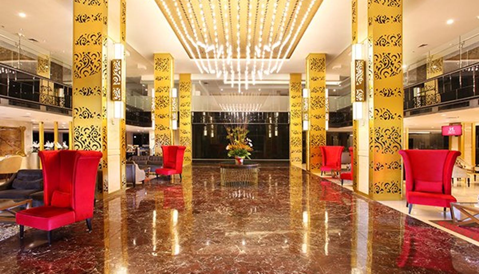 Hall - Swiss-Belhotel Makassar