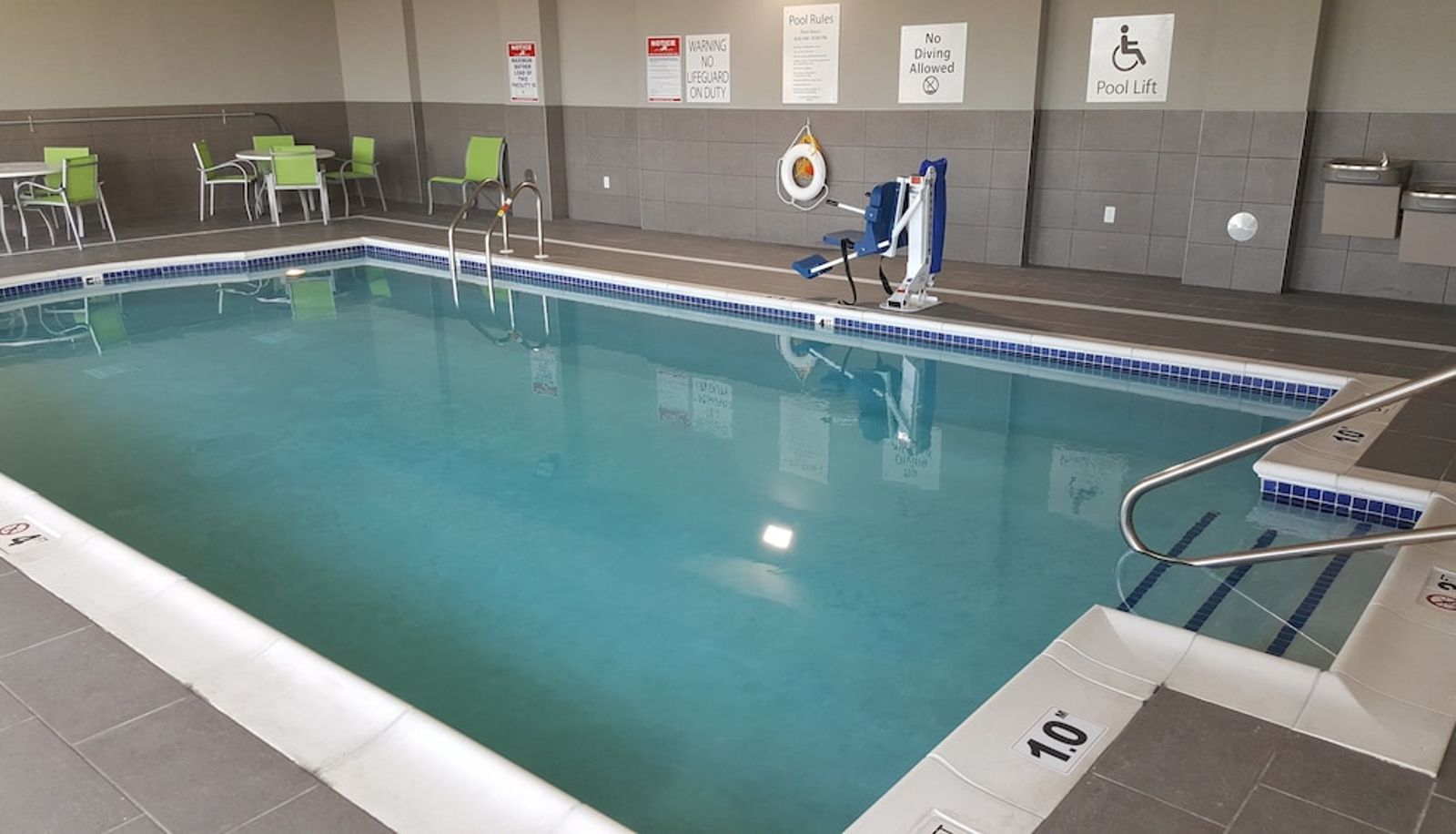 Piscina - Holiday Inn & Suites DECATUR-FORSYTH by IHG