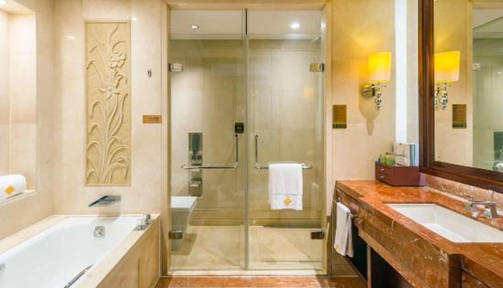Camera - Taizhou International Jinling Hotel