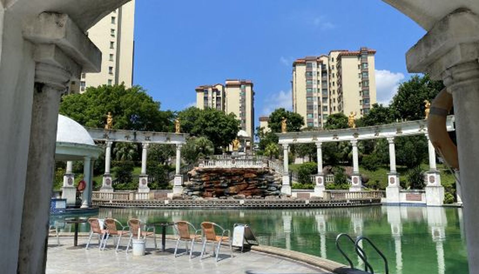 Zona de bienestar y gimnasio - Qianjiang Hot Spring Hotel