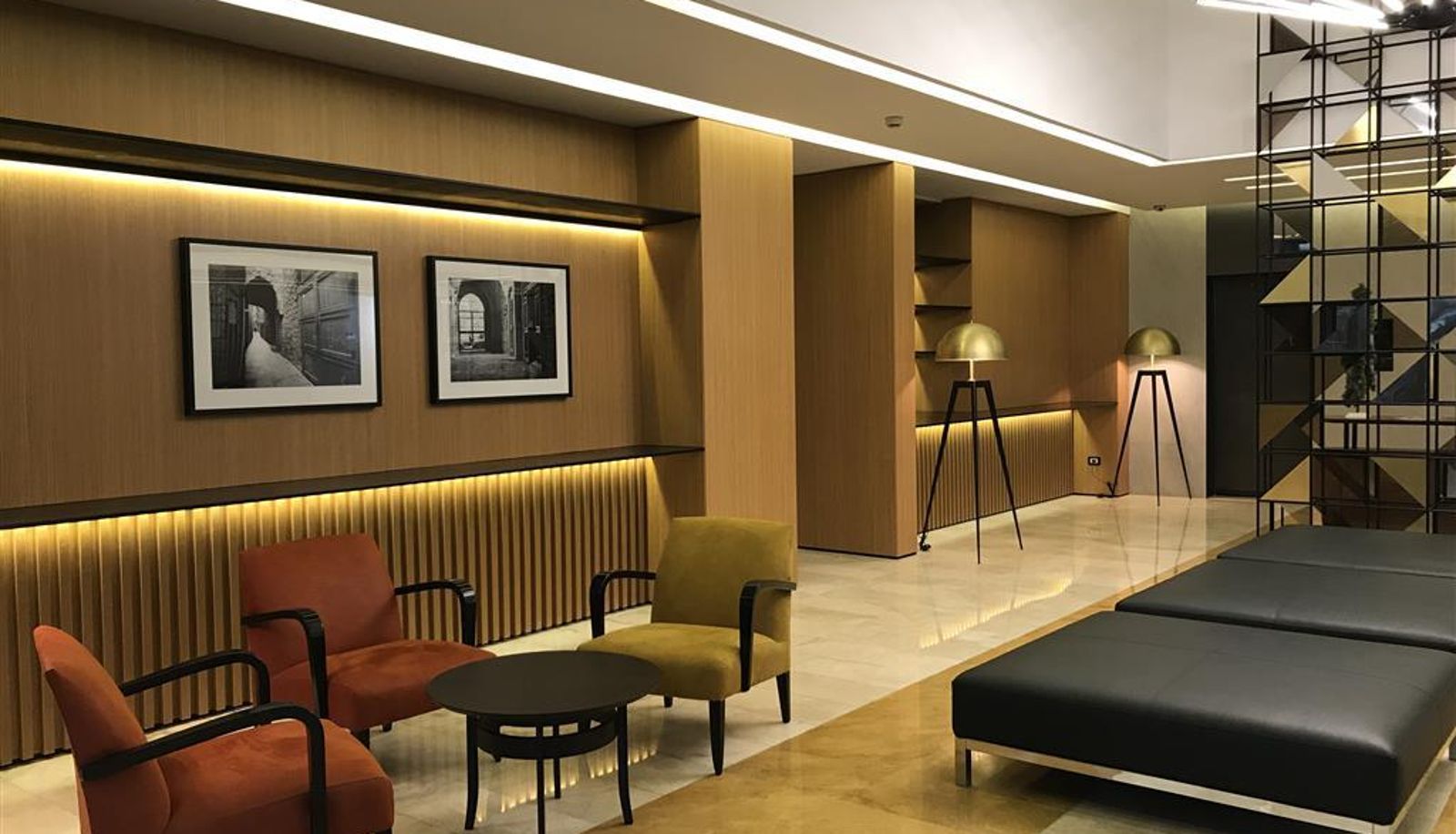 Hall - Radisson Blu Hotel Beirut Verdun